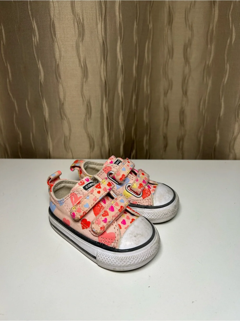 Converse All Star Canvas Baby 2 Sneakers Pink Hearts Velcro Classic CTAS